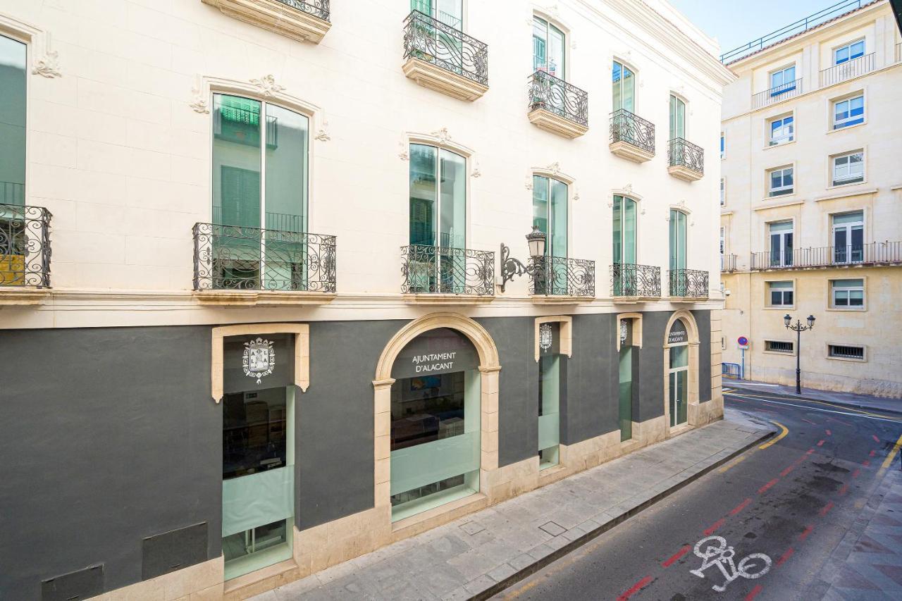Pension Ayuntamiento Alicante Exterior foto